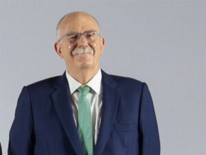 JULIO BERDEGUÉ